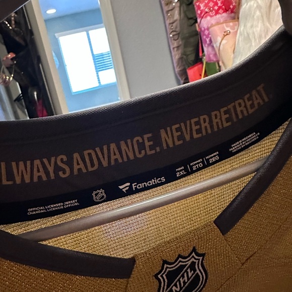 VGK vegas golden knights jersey golden - Picture 3 of 3